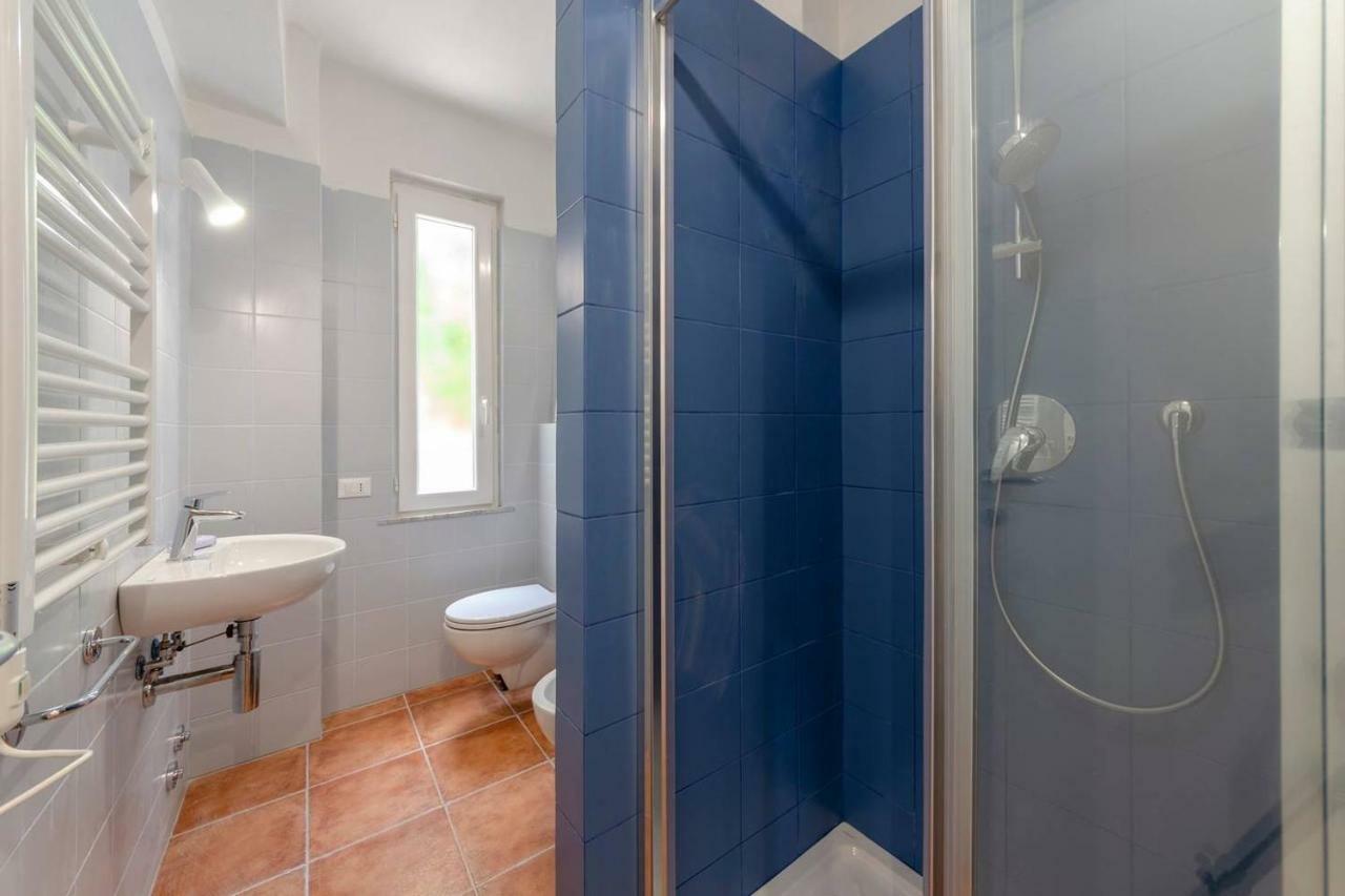 Joivy Family Flat With Little Patio, Cinque Terre Vernazza Exterior foto