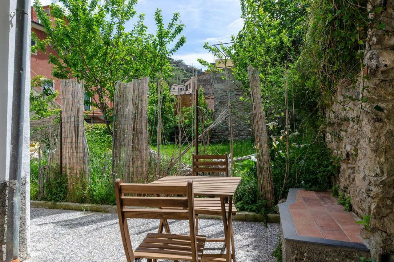 Joivy Family Flat With Little Patio, Cinque Terre Vernazza Exterior foto