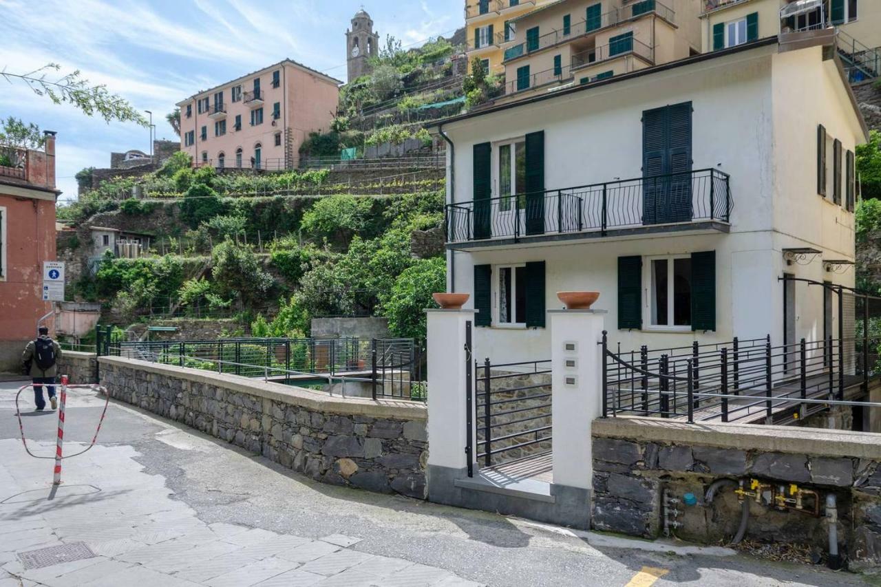 Joivy Family Flat With Little Patio, Cinque Terre Vernazza Exterior foto