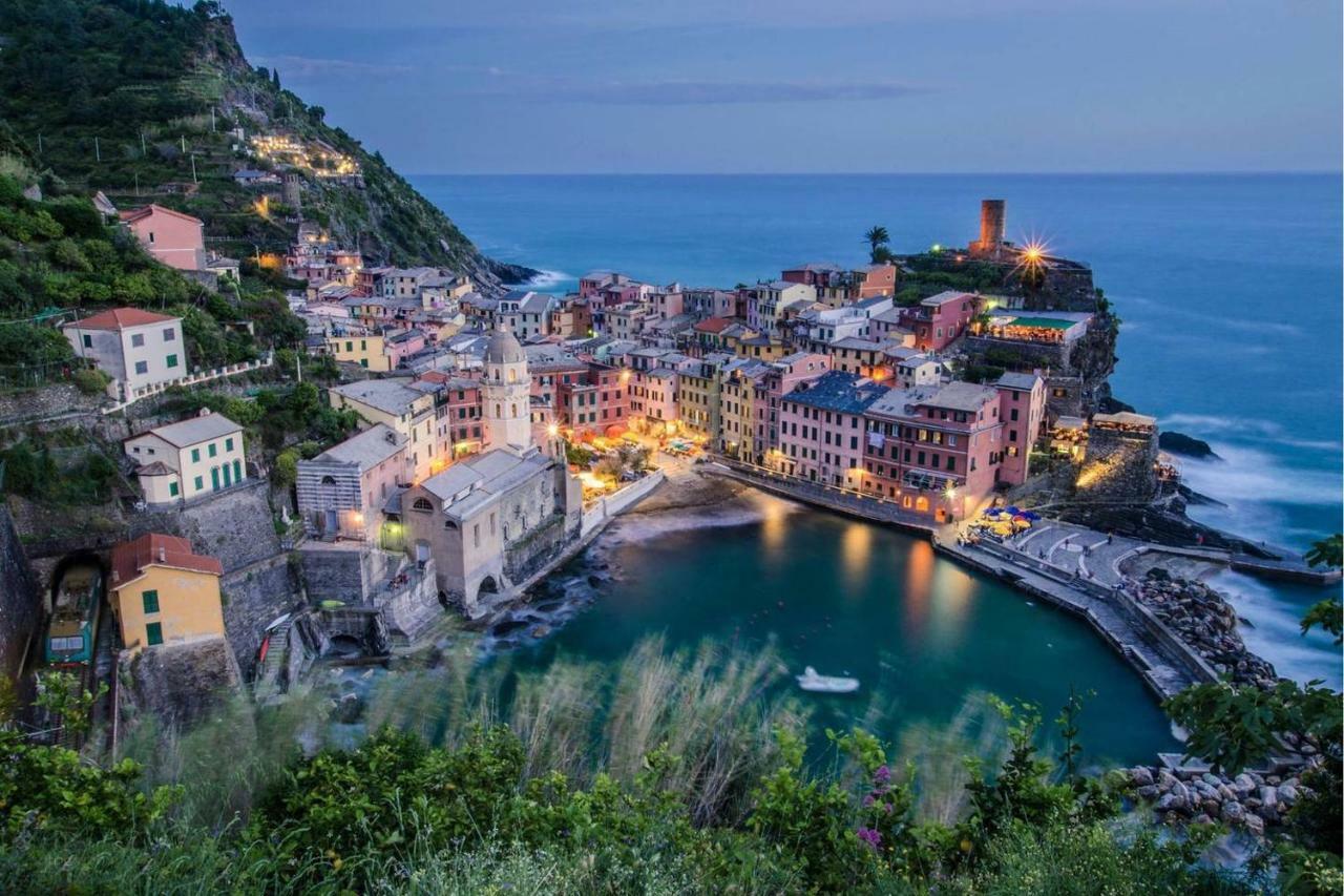 Joivy Family Flat With Little Patio, Cinque Terre Vernazza Exterior foto