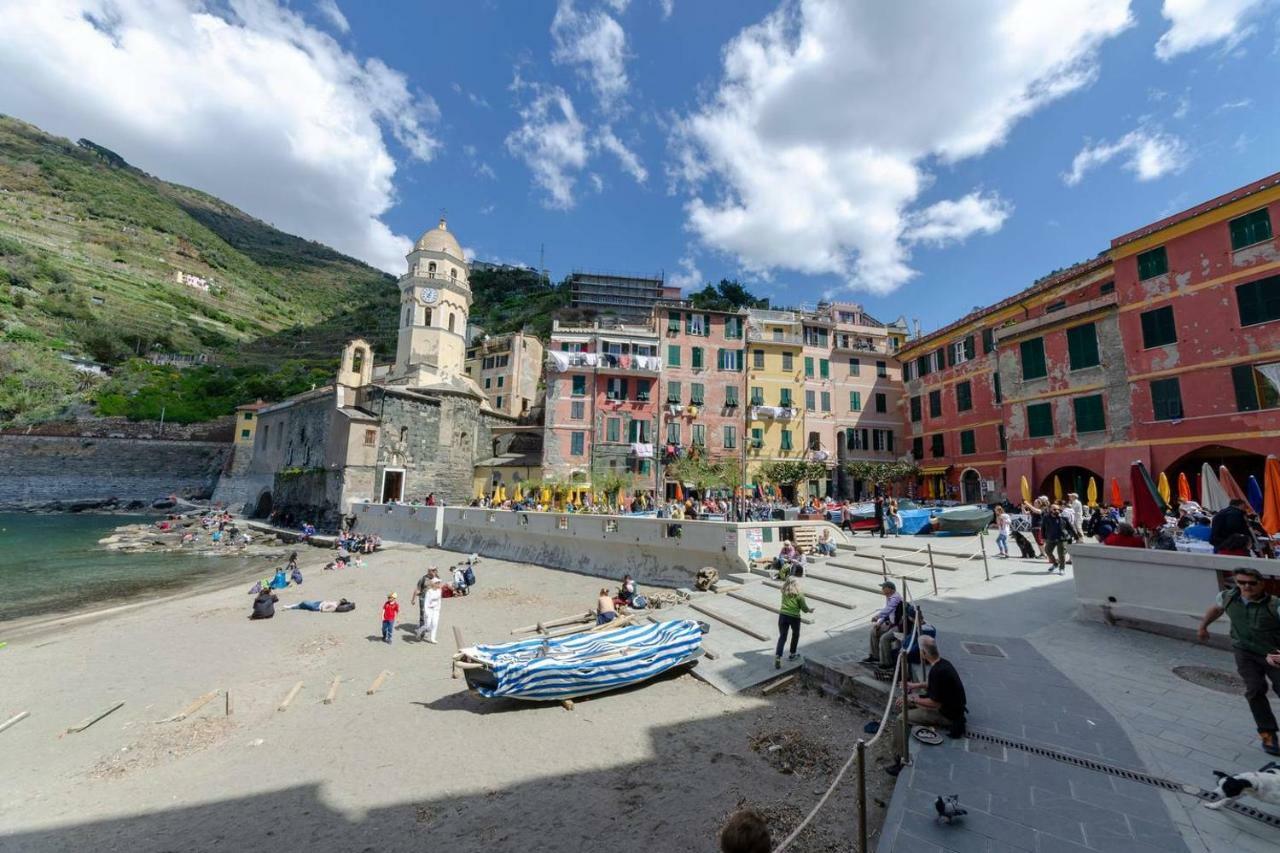 Joivy Family Flat With Little Patio, Cinque Terre Vernazza Exterior foto